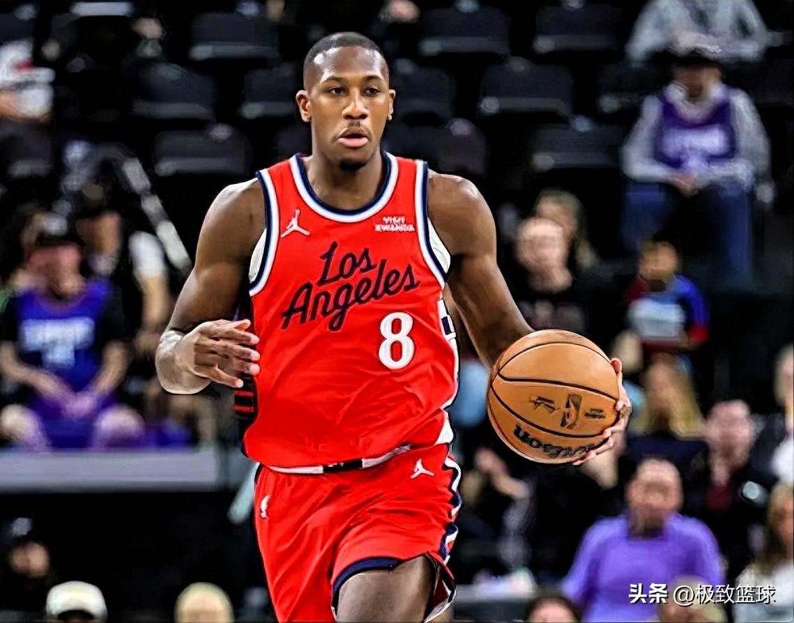 快船悍将邓恩说出了掏心窝的话！
直言在快船打球，能安心做自己
 
今日，快船以1