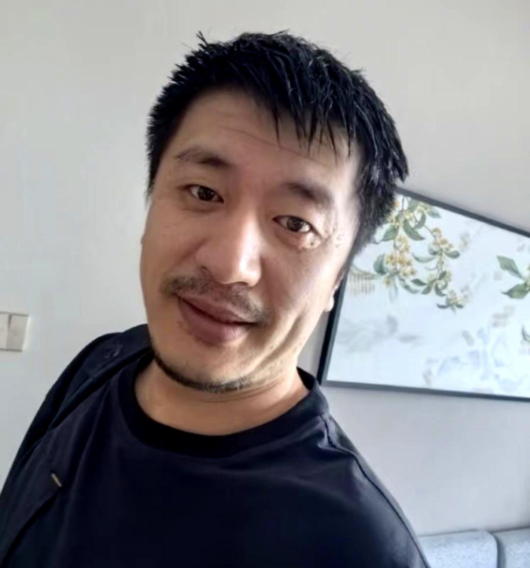 你们知道为啥张雪峰能火出圈吗？
说实话，根本不是因为他考研老师的身份，而是201