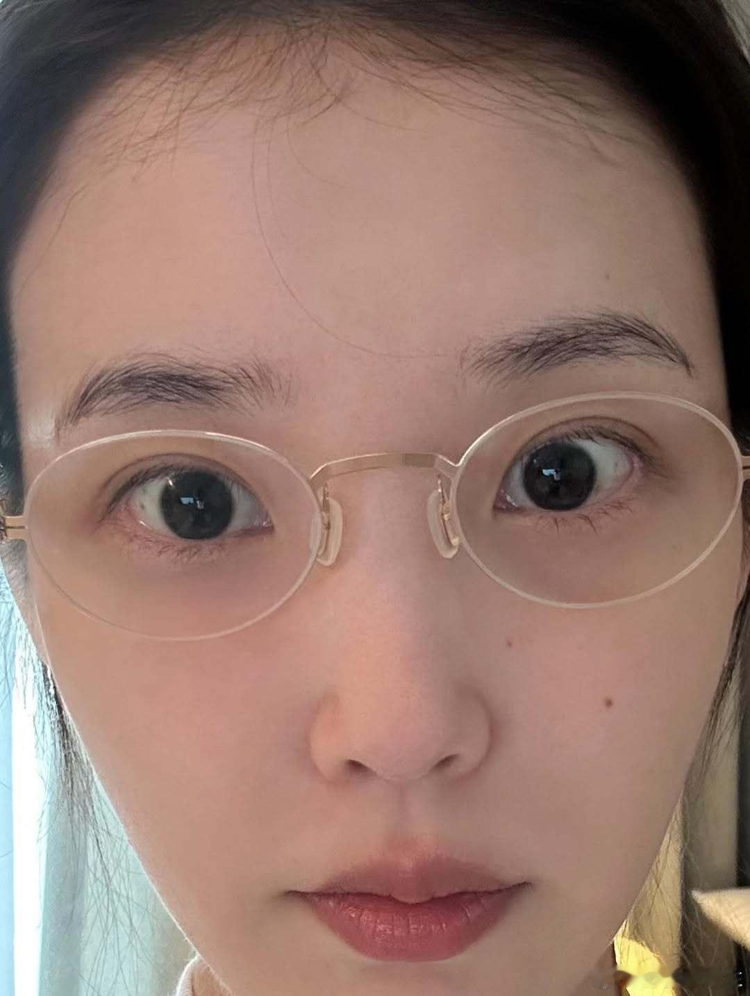 感谢iu拯救节后第一天的大家 美晕我了呜呜呜呜呜🫶💛💕 