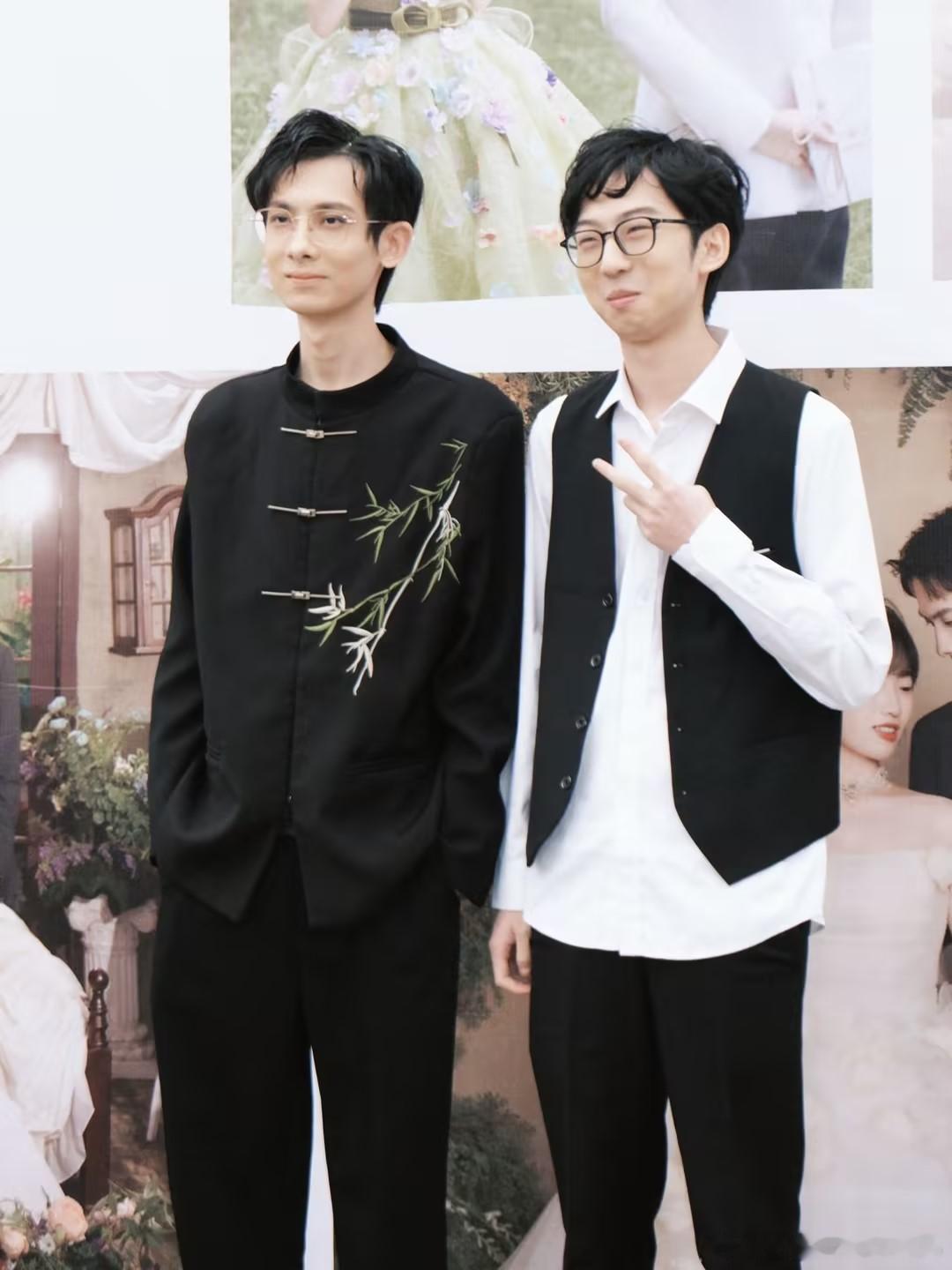 XYG电子竞技俱乐部[超话]XYGkgl灵梦新婚快乐！哥几个发型都挺独特呀[do