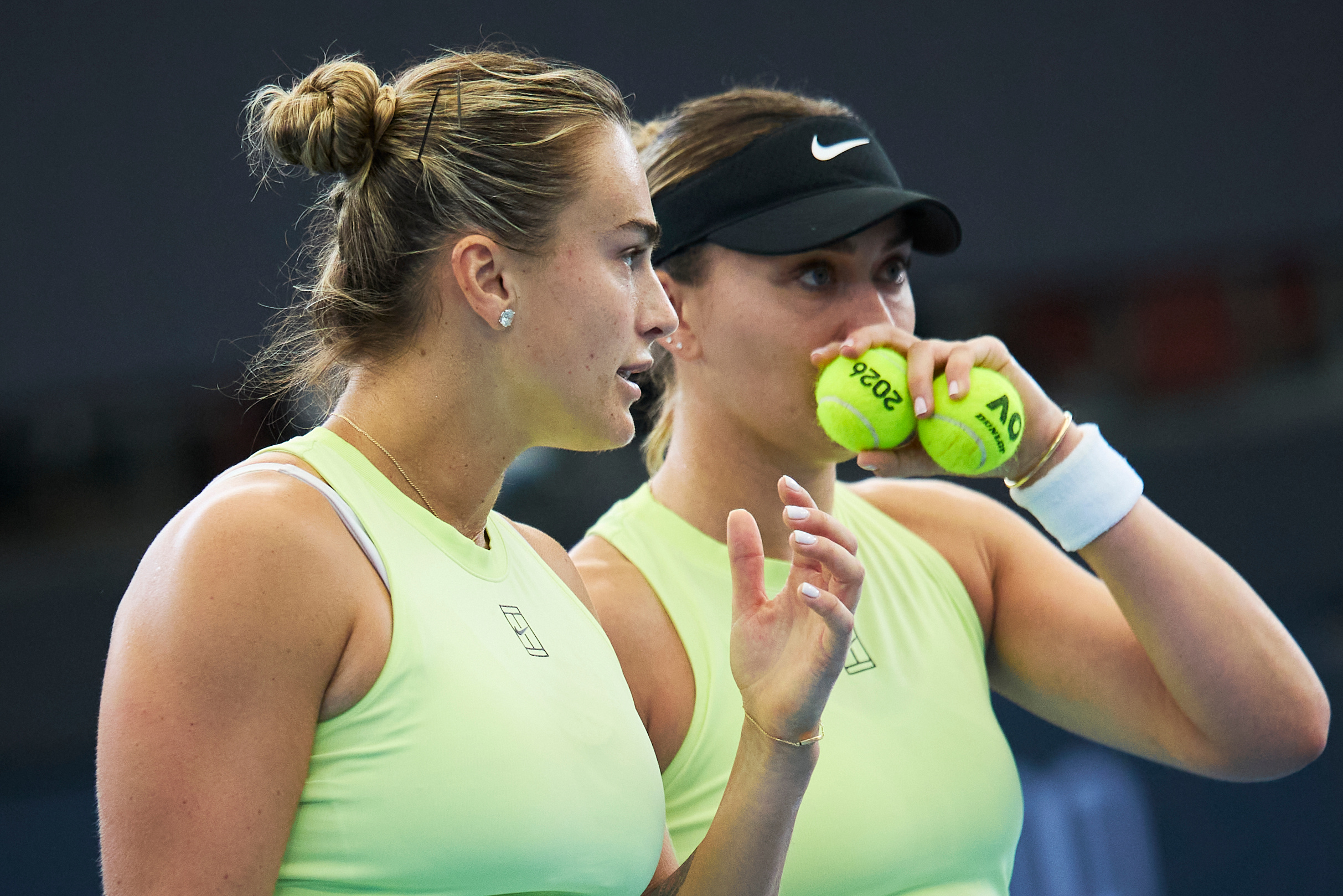 萨巴伦卡/巴多萨在布里斯班女双赛场，许久不见萨巴伦卡参加双打比赛，久违了！摄影：