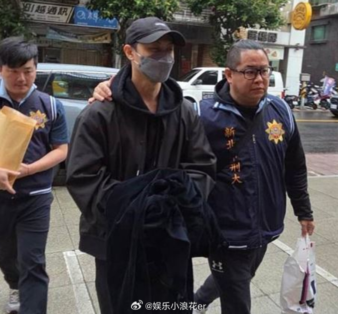 王子承认逃役 据台媒，4月1日，王子承认花了约33万元台币（约7万人民币）伪造高