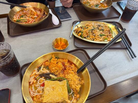 越南🇻🇳河内 新开的螺狮粉店 味道不错😌