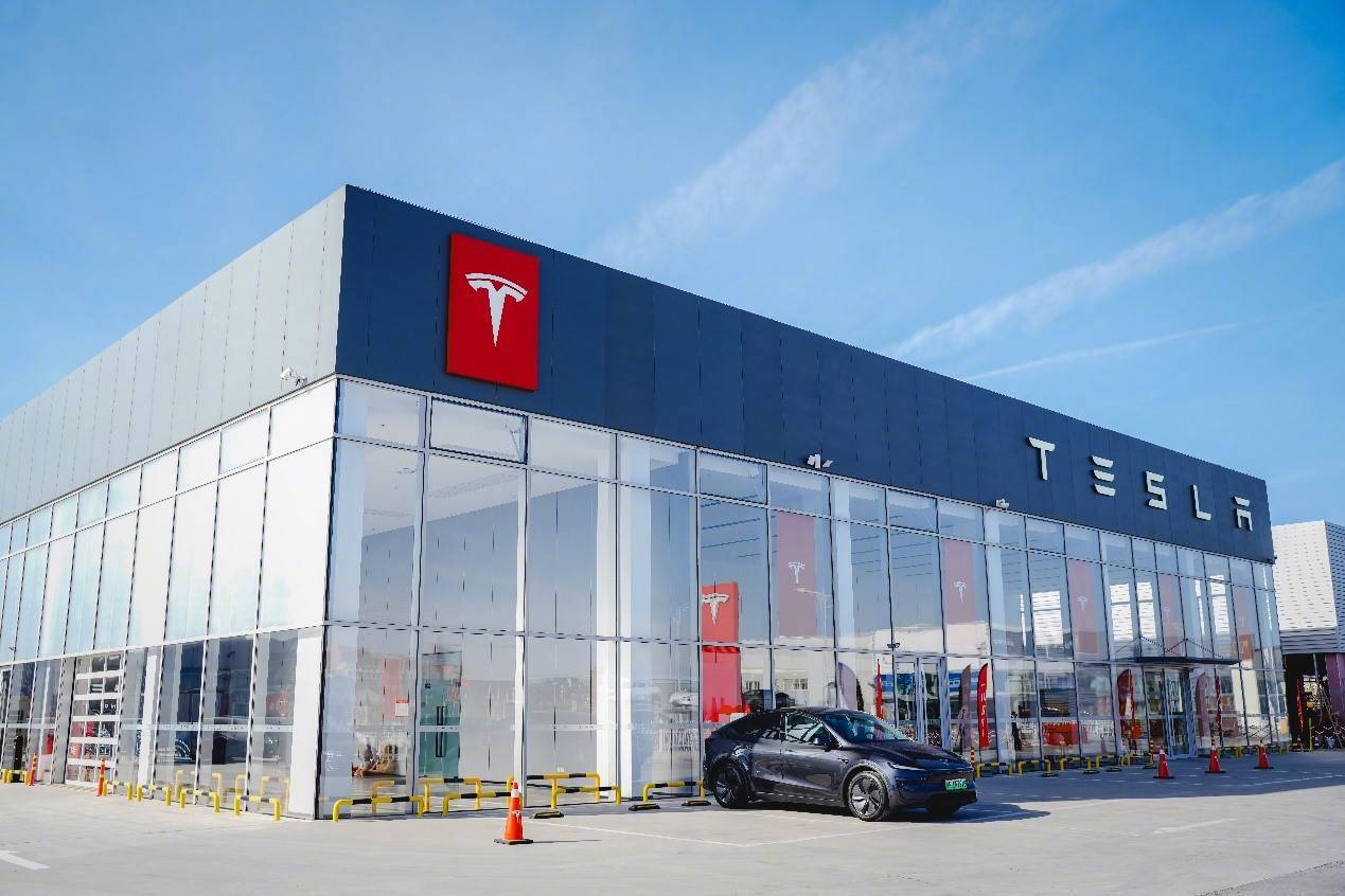 【马斯克称太阳能可满足美国全部电力需求】企业回应特斯拉计划采购光伏设备据路透社今