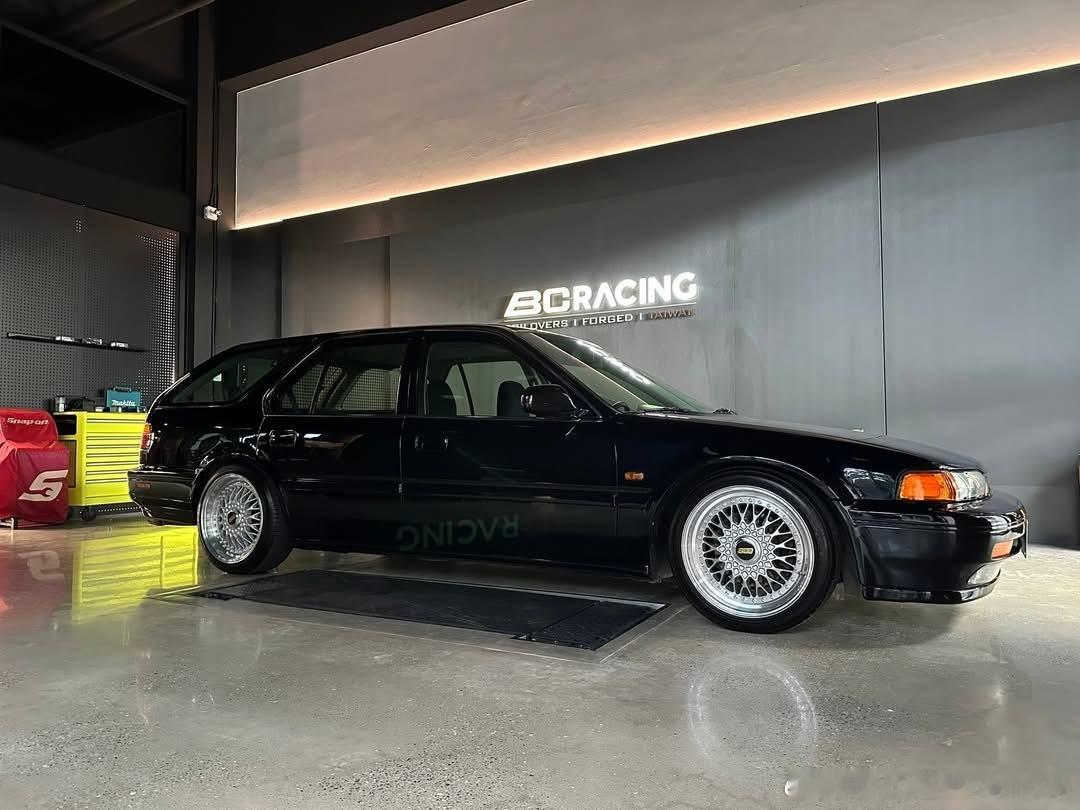 台湾老车1992年HONDA ACCORD CB9 MT