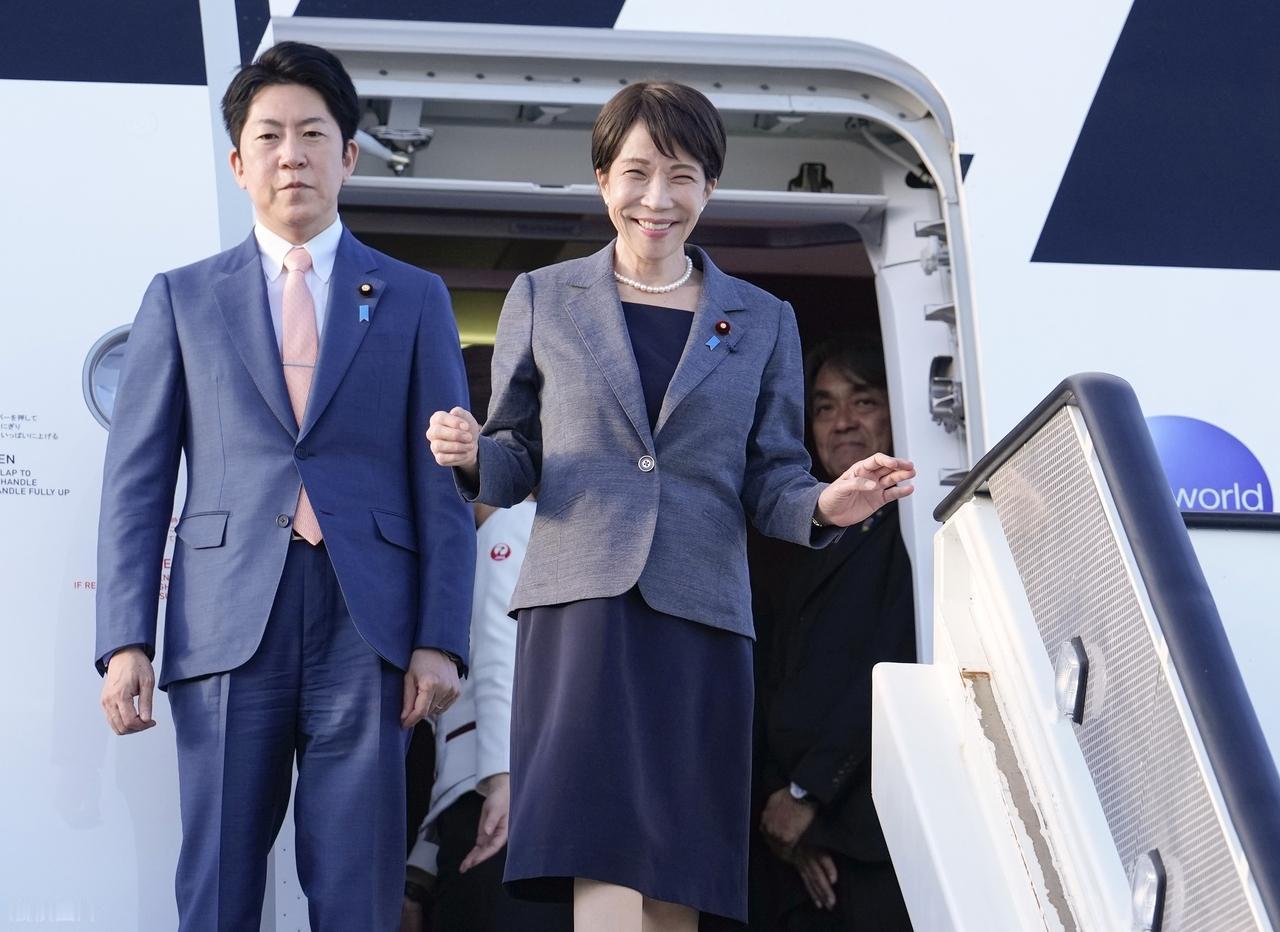 最近，乌克兰无人机厂商正忙着往日本跑。
这事儿看着像普通生意，其实水很深。

今