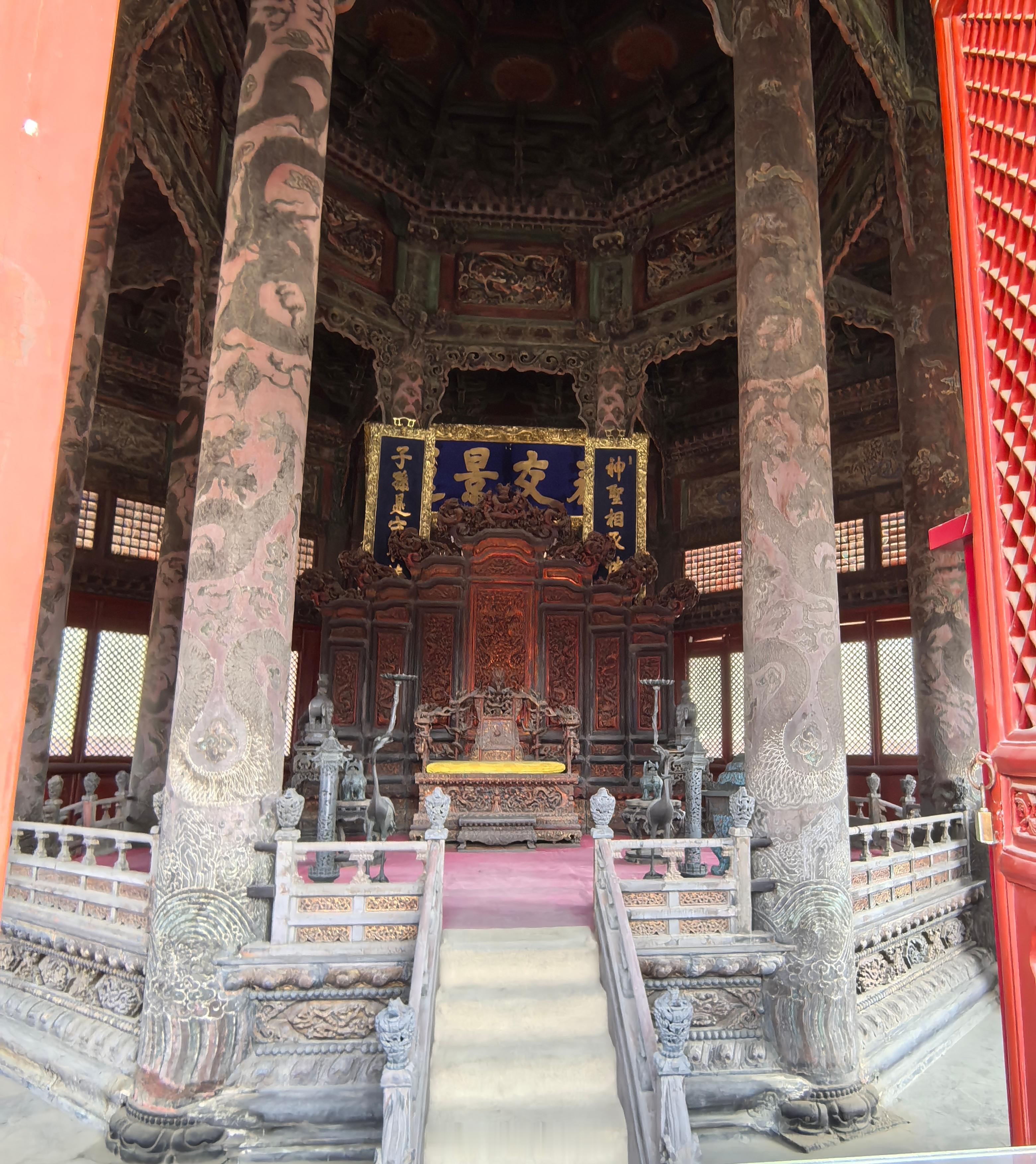 沈阳游玩两日碎片记录；一半烟火吃食，一半历史旧章！昨天到沈阳，现在已经连炫两顿饺