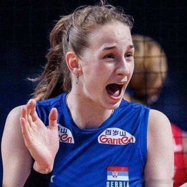 🔴🔵⚪️ 🇷🇸 佐兰.特尔契奇：“亚历山德拉.乌泽拉茨有点像个妈宝女孩，