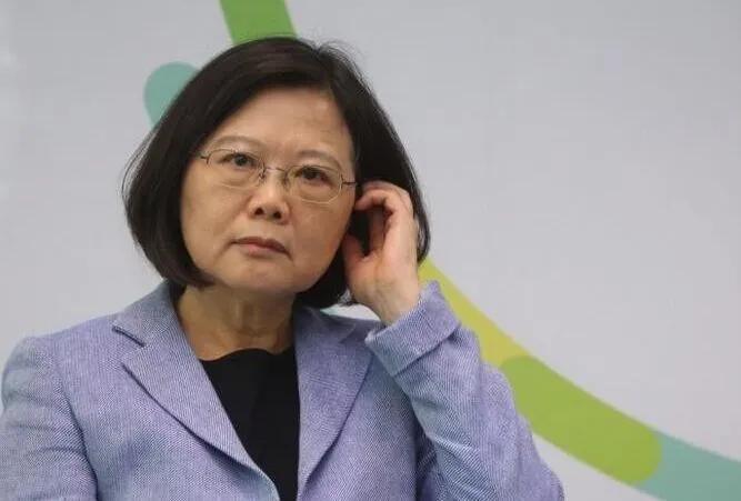 7月19日台北国际会议中心，民进党全代会593位党代表投票改选党职，前主席蔡英文