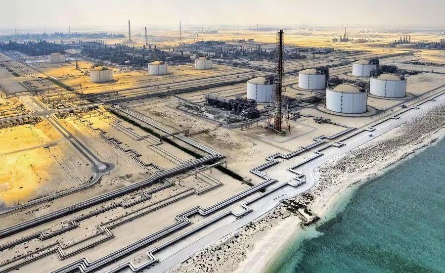 中东战争对全球经济的影响可不小。首先是能源方面，中东是全球重要的石油产区，战争一