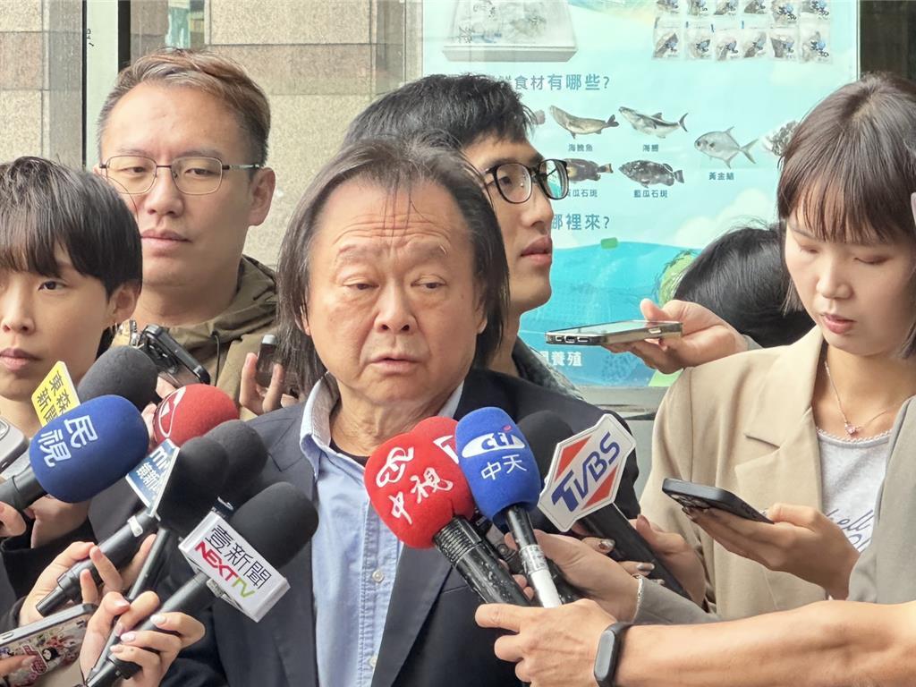 王世坚与周玉蔻互杠！2026年县市长选举序幕拉开，民进党已启动提名程序。今日，名