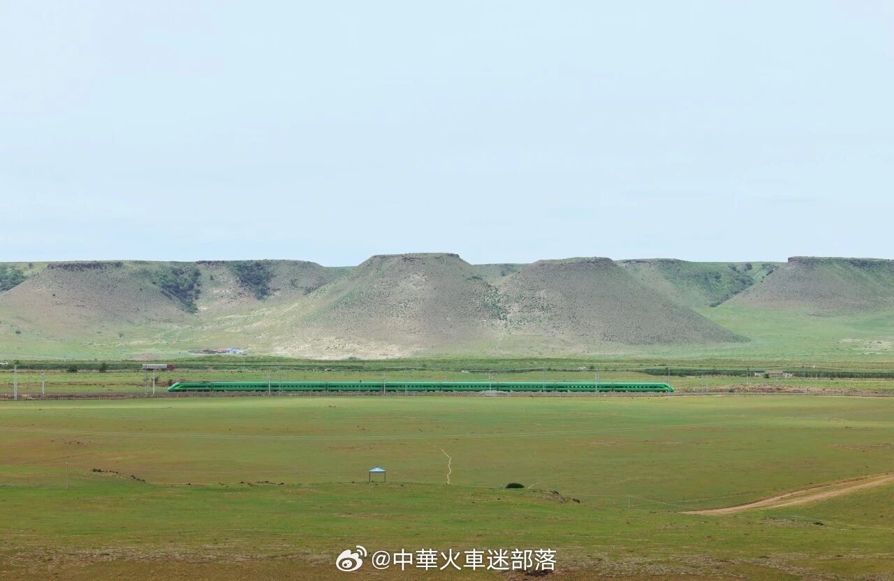 暑运铁路【呼和浩特局：暑运拉开帷幕】2026年铁路暑期运输工作，于7月1日开始持