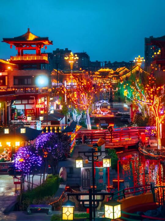 谁敢信⁉️一座冷门的县级市竟有这样的夜景🌃