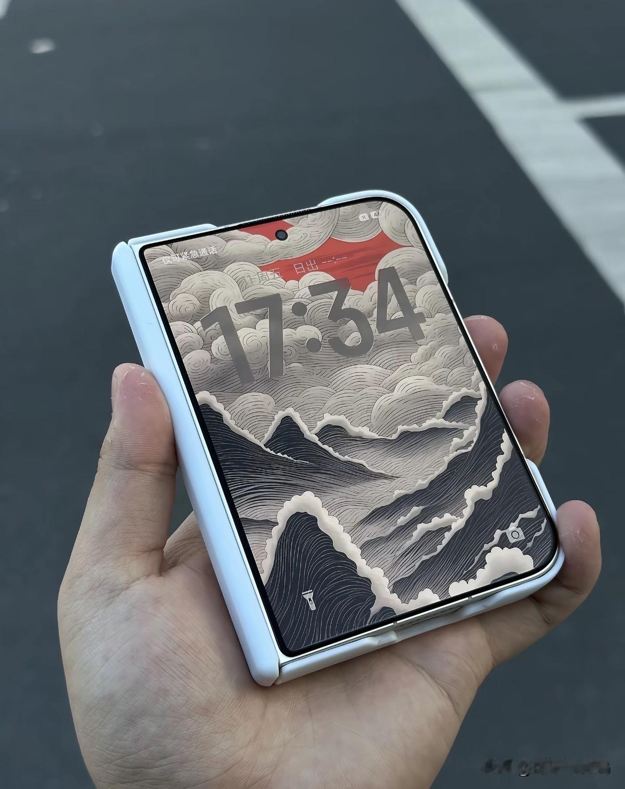 小米是真走上高端了！小米18 Fold这质感直接惊艳

上手小米18 Fold才