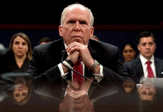 以前管ICE的老大布伦南，对着特朗普一顿臭骂，直嚷嚷着要把他从总统位置上弄下来，