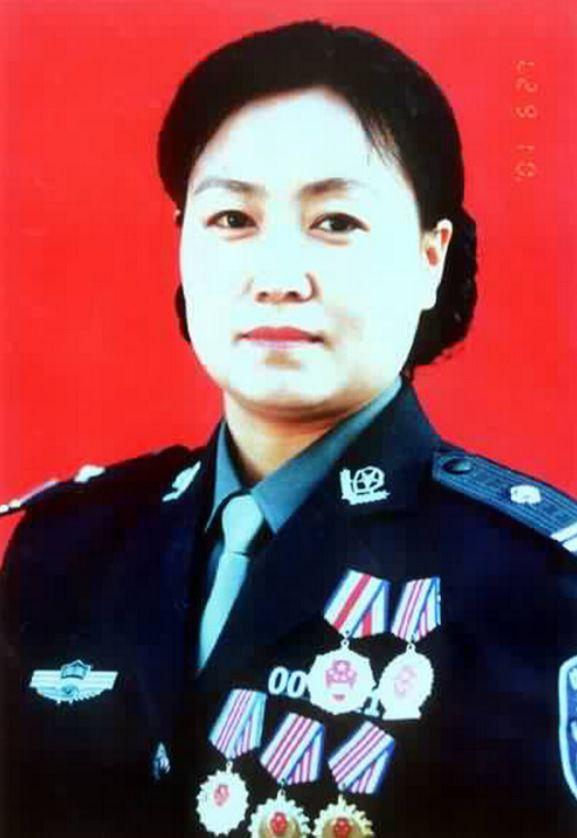 1997年起，登封五年，有26名女性被先奸后杀，公安局毫无进展，任长霞局长上任后