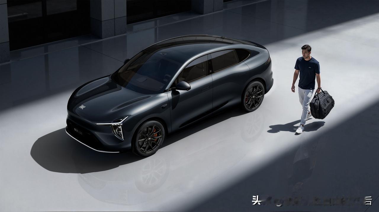 当理想L9靠“奶爸车”标签稳坐销冠、问界M9以华为生态收割用户时，上汽集团突然亮