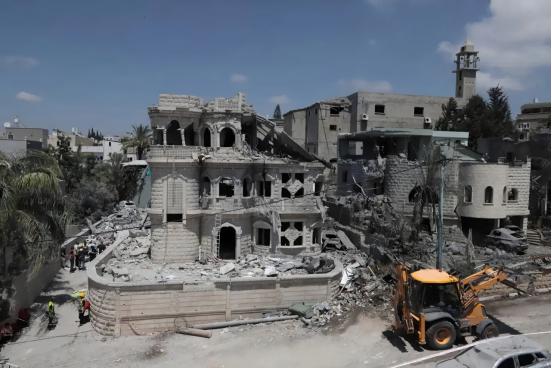 停火协议刚签完连一个小时都不到！以色列就不认账了，半夜就开炸，4月8号天还没亮的