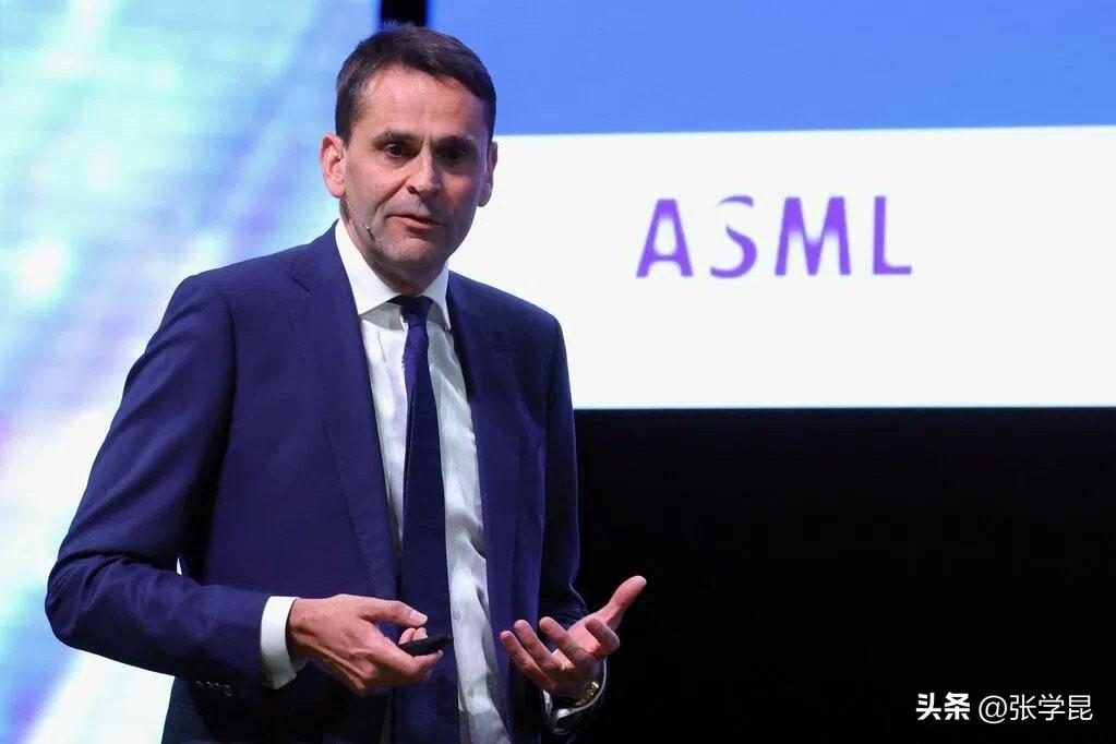 联合早报今天（5月22日）报道：“荷兰光刻机巨头阿斯麦（ASML）首席执行官富凯