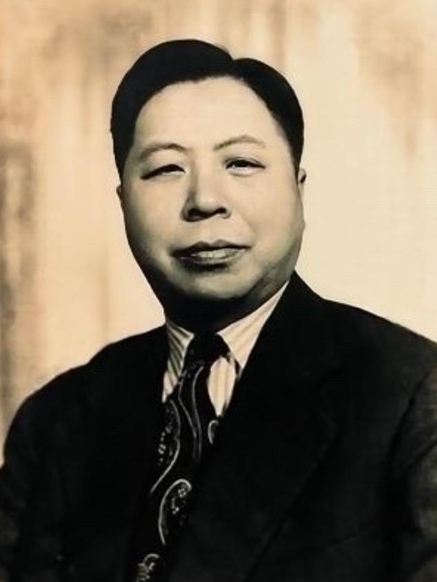1952年，蒋介石过生日，请吴国桢吃饭，第二天专属司机失踪，蒋介石派了一个司机送