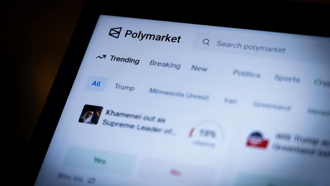 你刷Polymarket的时候会发现，啥敏感事儿都被拆成小合约了。
原油破不破百