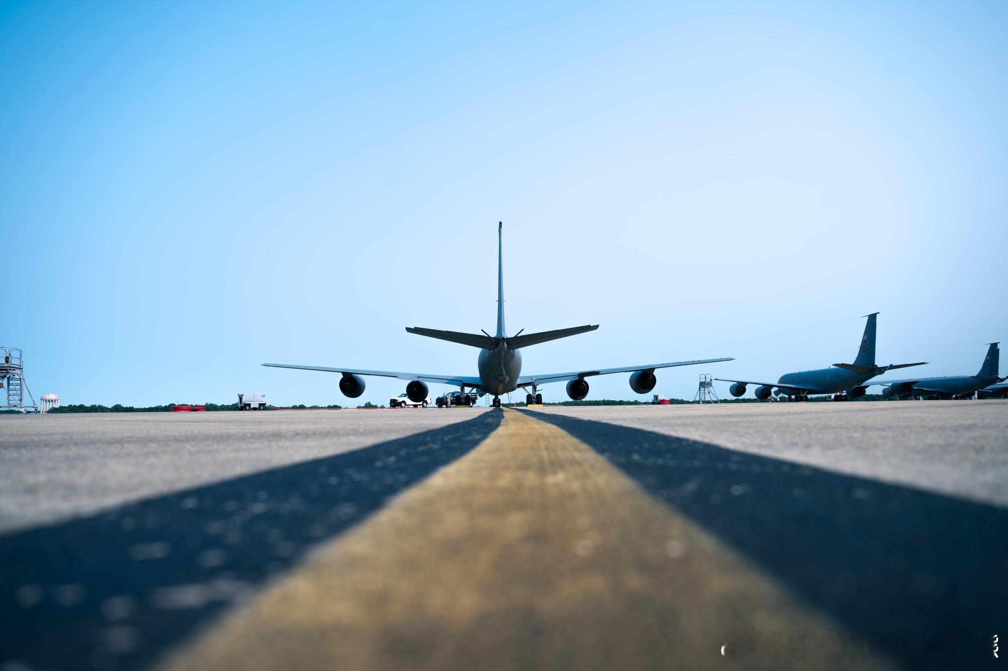 2025年6月2日，第459空中加油联队 ​​​