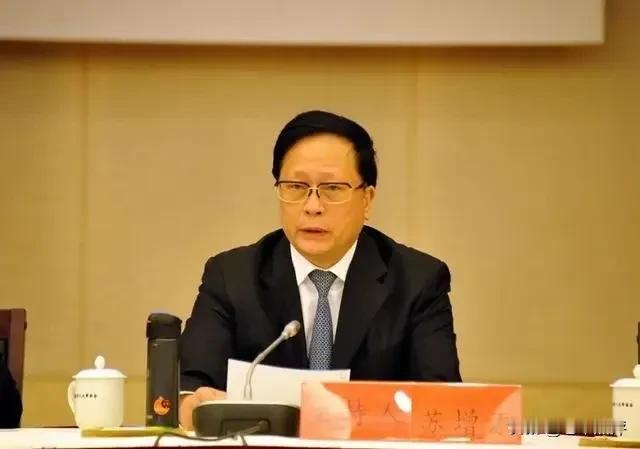 #2024年被查第四虎# 

深夜，权威媒体发布消息，福建省人大原副主任苏增添突