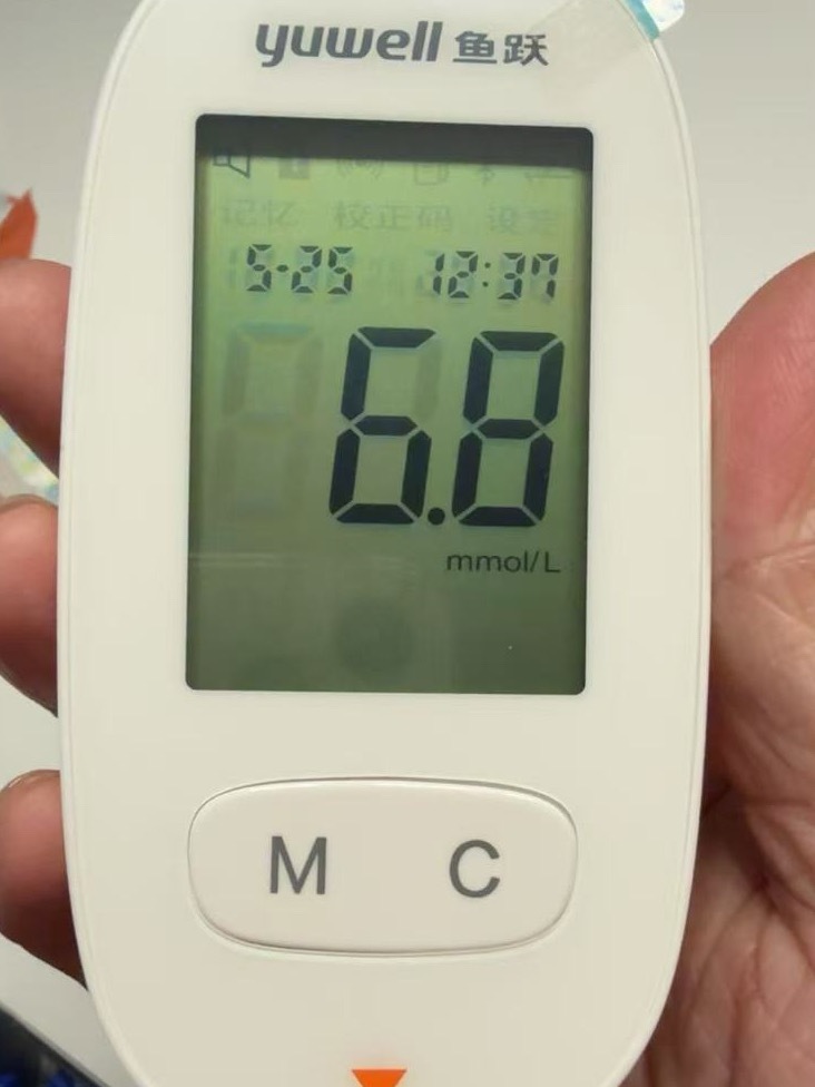 教会了老爸用大平板刷视频，过两天我把 MatePadmini 给它用用，看看他能