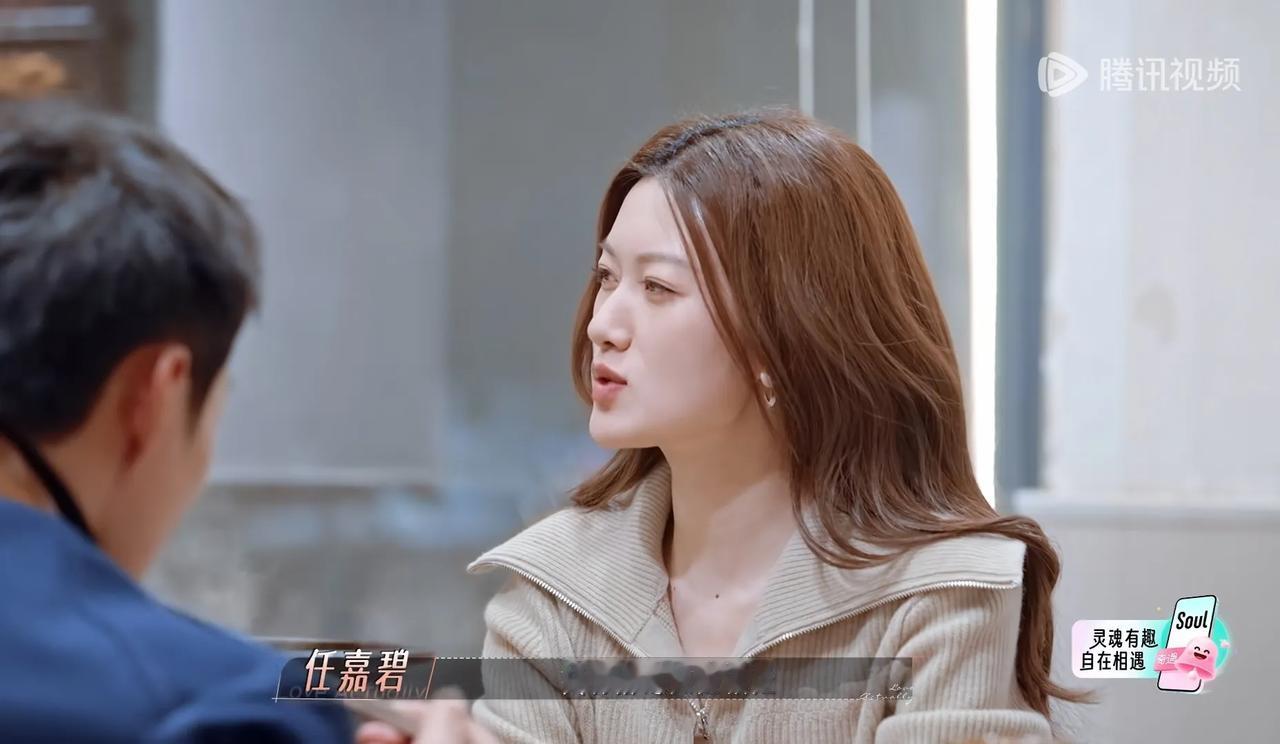 侯成杰是会接话的！

涡涡说，她很想知道谈四年恋爱是什么感觉，侯成杰马上接话：“
