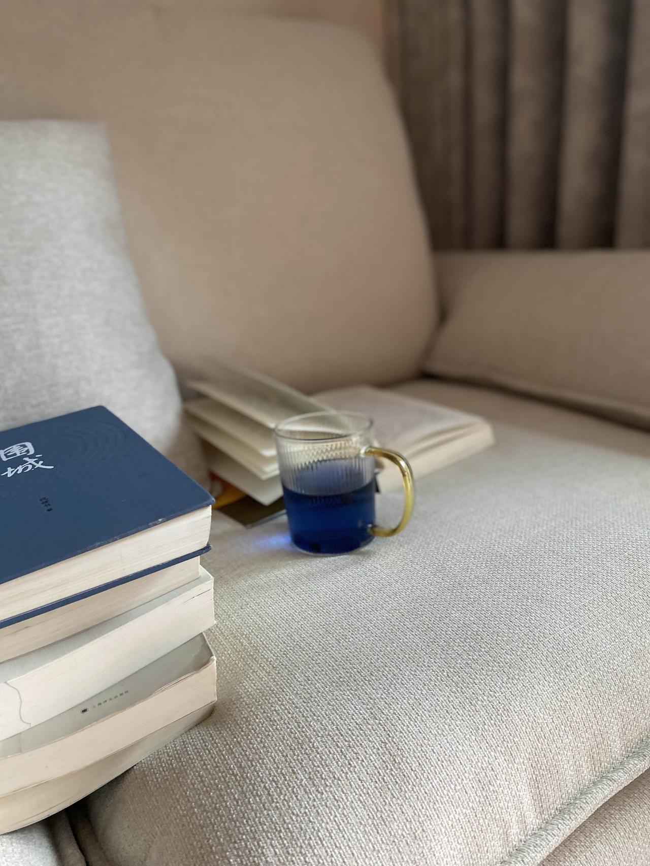 爱的前提是理解

有的人不爱吃榴莲，但你因为太喜欢他，而想分给他榴莲，并说：“吃