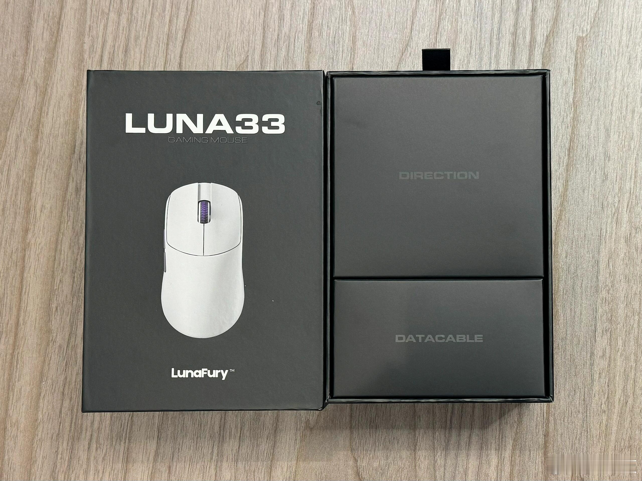 Lunafury331.外观：温润简约的外观搭配白紫配色，没有多余的设计没有炫酷