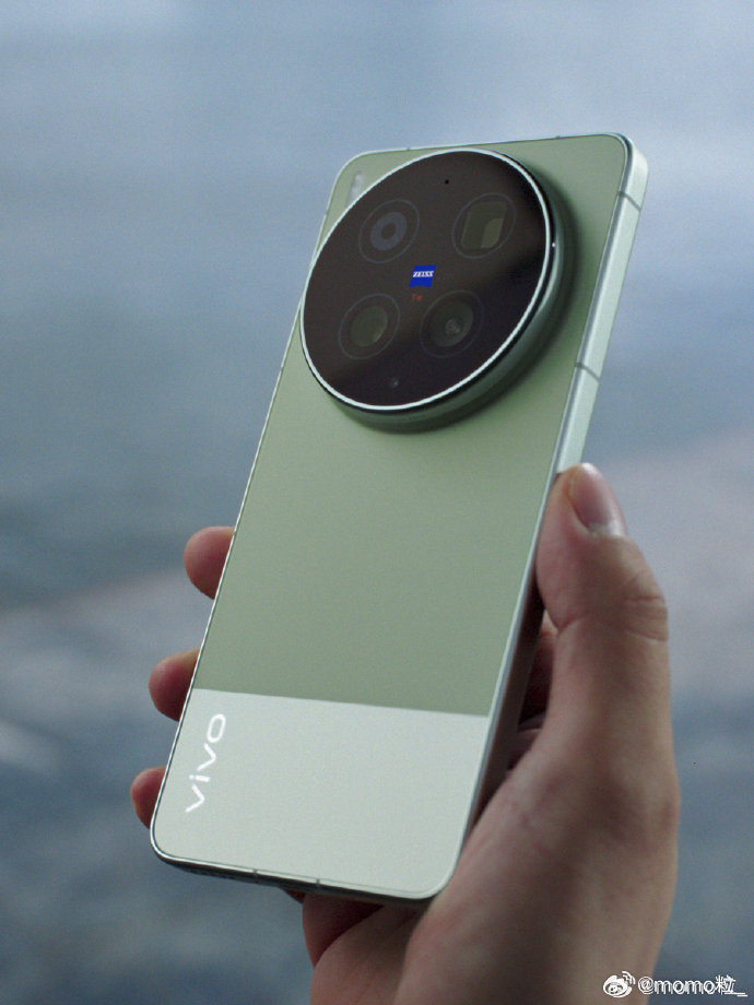 手机售后维修价格谁最良心现在很多手机看着香，一修就肉疼，换个屏快抵半台新机。vi