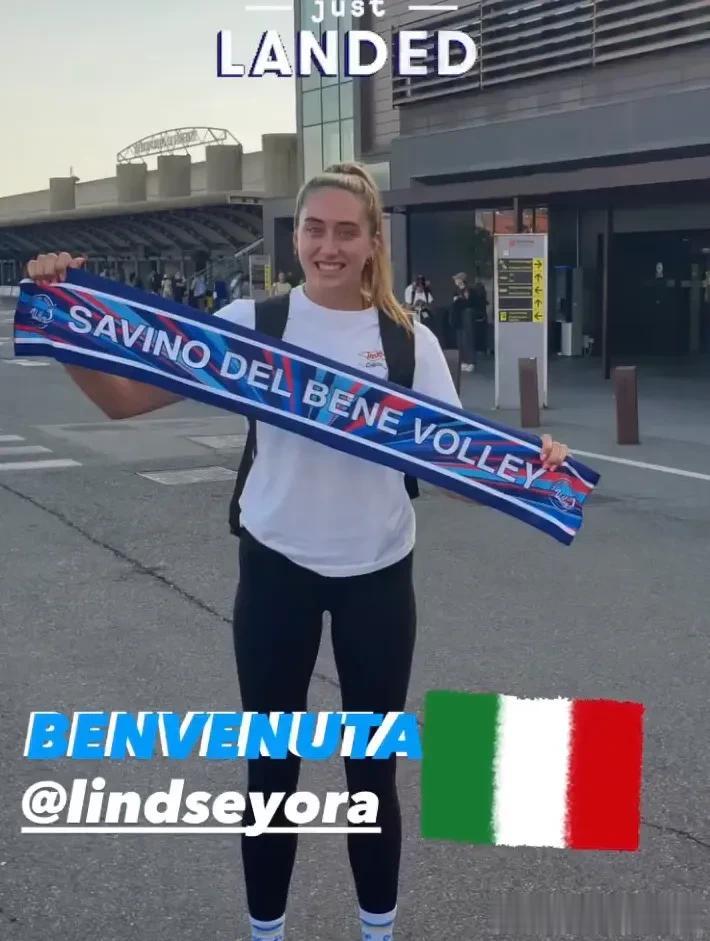  
2023-2024赛季意大利🇮🇹斯坎迪奇俱乐部的外援，美国🇺🇸主攻鲁