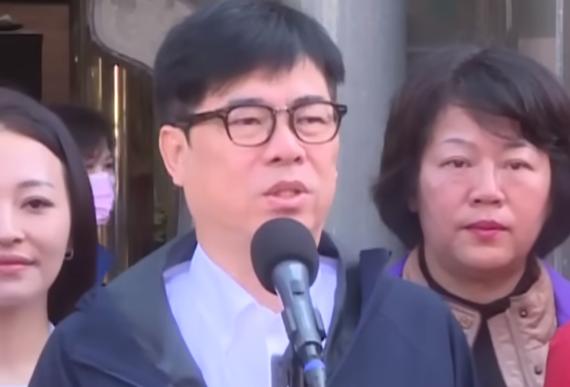 对于台北市长蒋万安建议民进党当局加码普发现金，高雄市长陈其迈今天在出席市政会议前