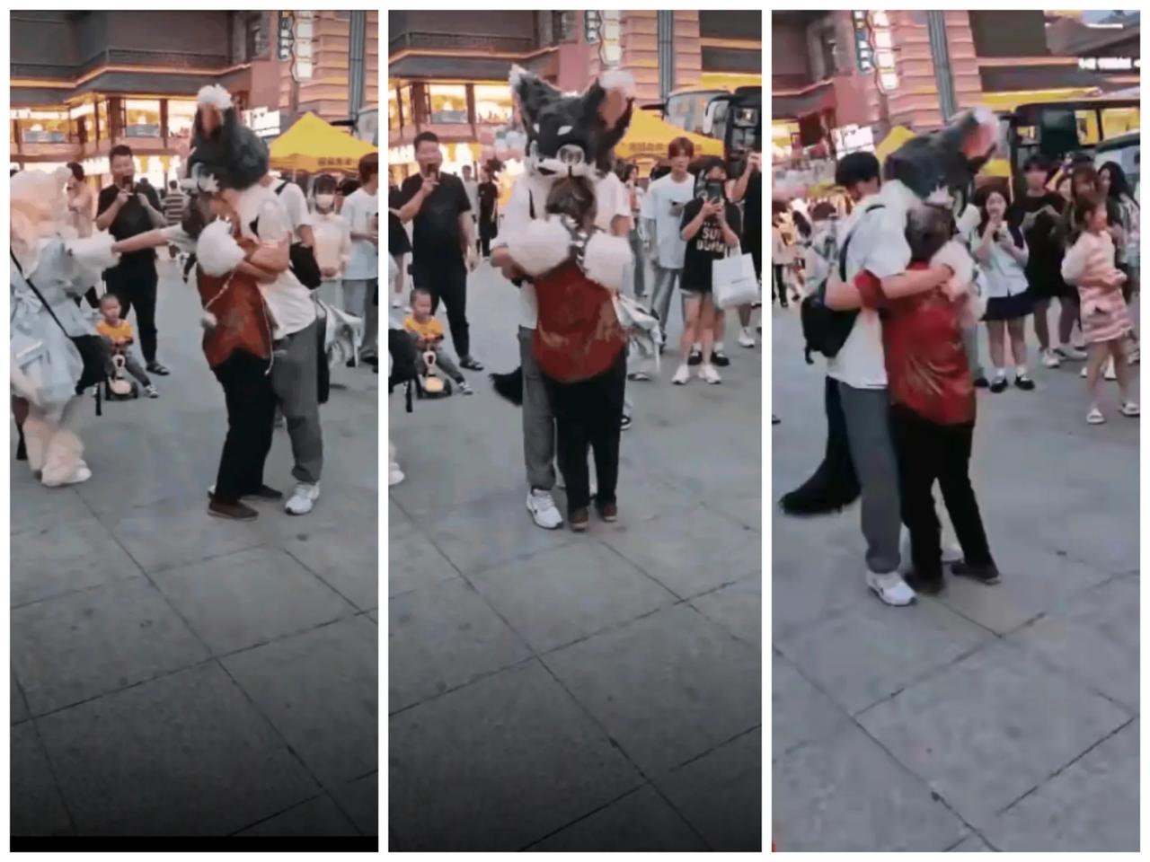 街头尴尬一幕！疯狂大妈紧抱小伙不放，围观者冷漠拍摄无人制止，网友热议：该报警吗？
