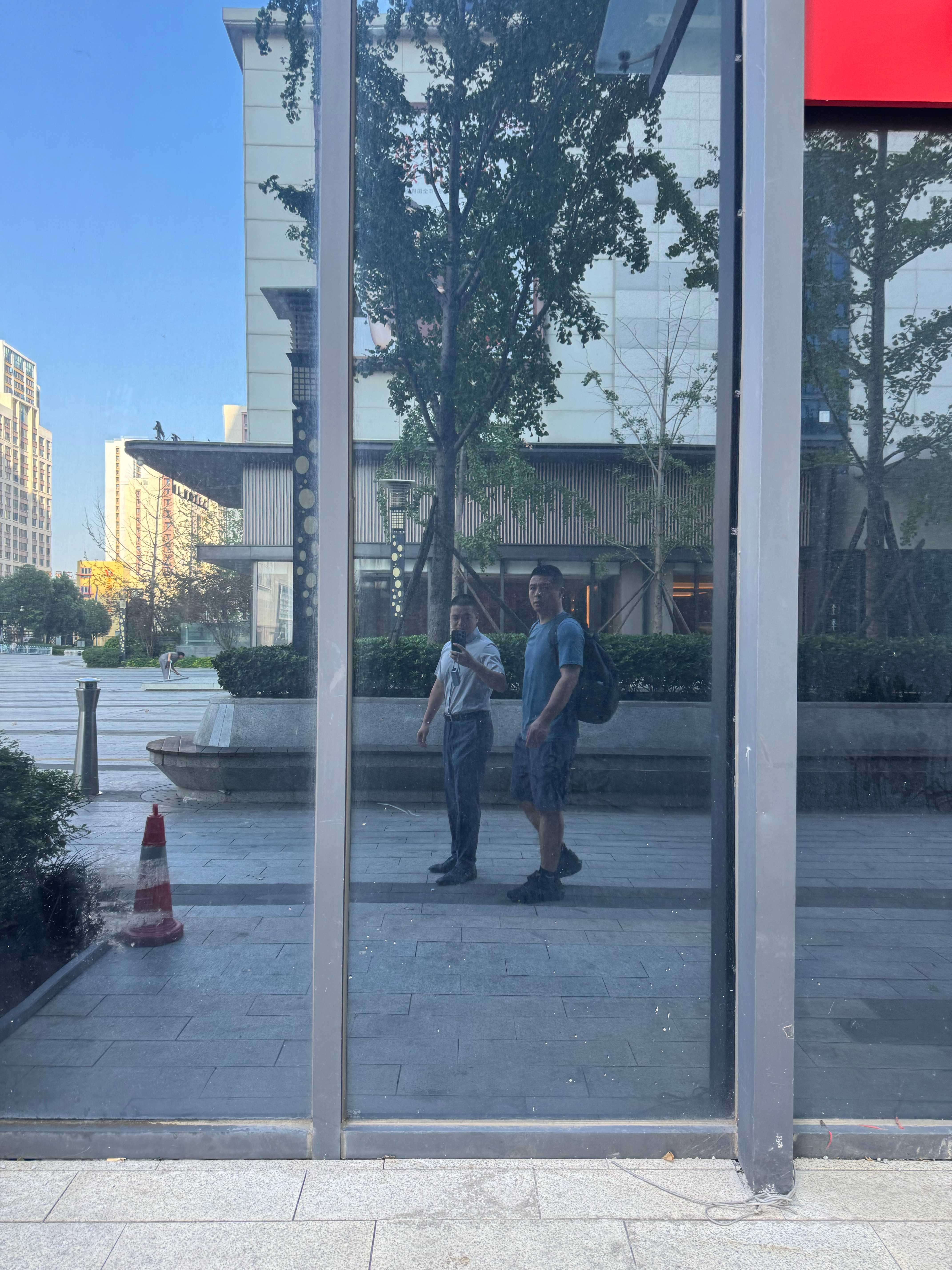 吃完这顿早饭，上班的上班，出差的出差~~~ ​​​