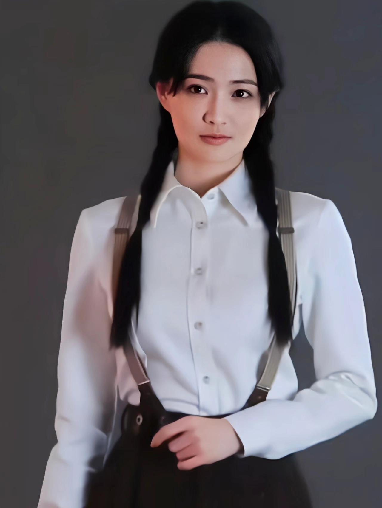 徐璐【记璐每一个瞬间】阵地任素宁。