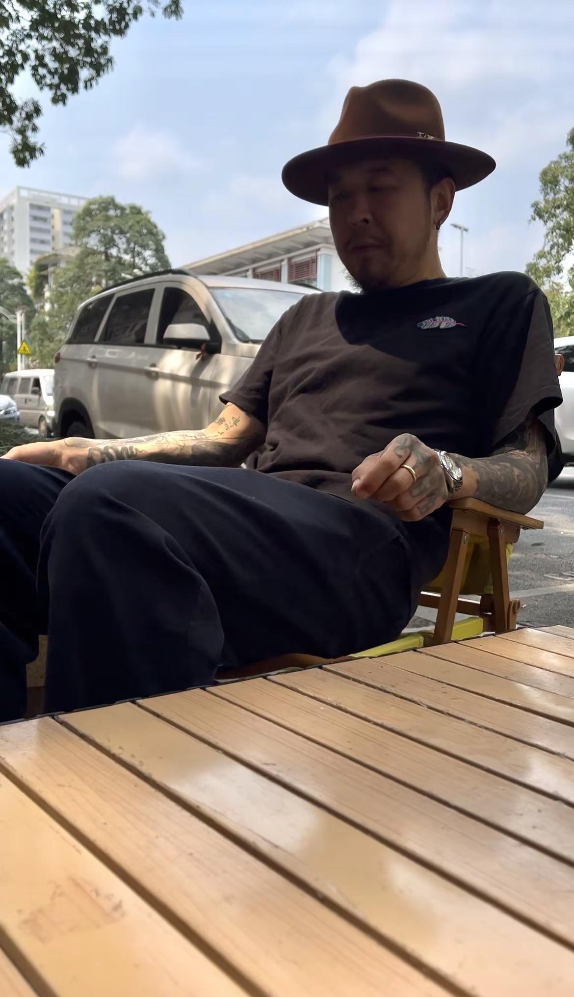 我就问一下。南宁的天儿不会在冷回去了吧！我可把我的厚秋裤.电热毯都收起来了啊！