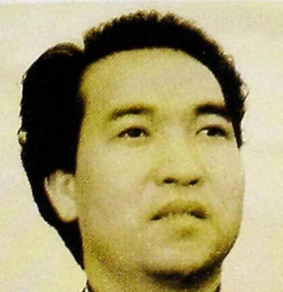 放弃中国国籍加入英国，天天捡废品被人嘲笑，20年后全世界都为他骄傲！他就是赵泰来