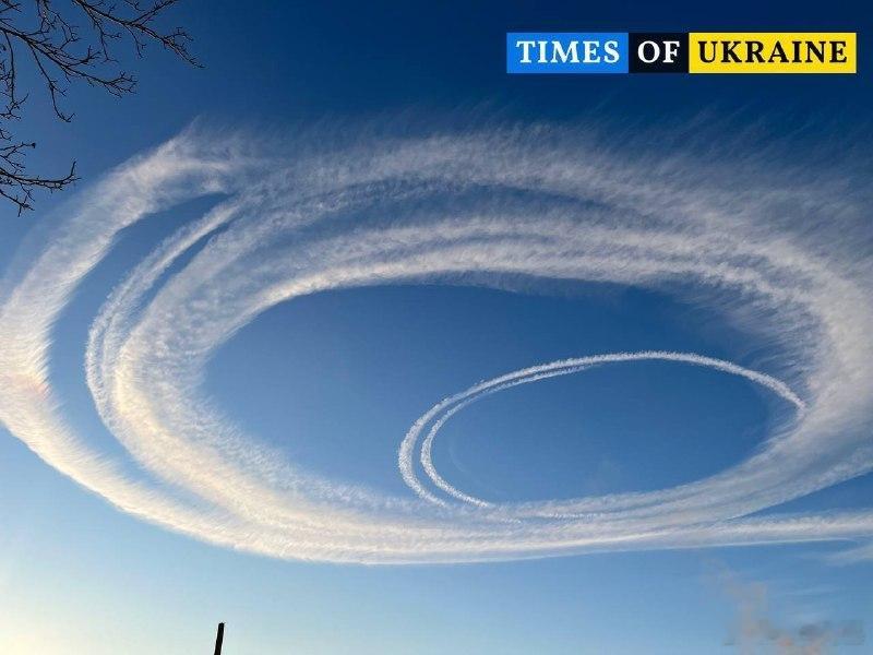 今天基辅上空的导弹轨迹。来源：TIMES OF UKRAINE俄乌局势新进展特朗