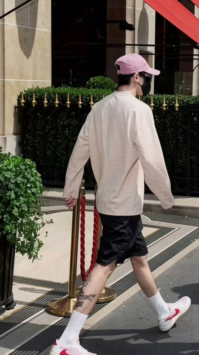 电视剧百妖谱  外界的声音都是参考，不开心就不参考。若无共鸣，沉默即安。 