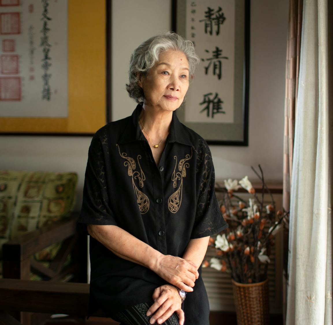吕中：舞台沉淀半生，荧幕封神一生的老戏骨
 
吕中，1940年12月17日出生于