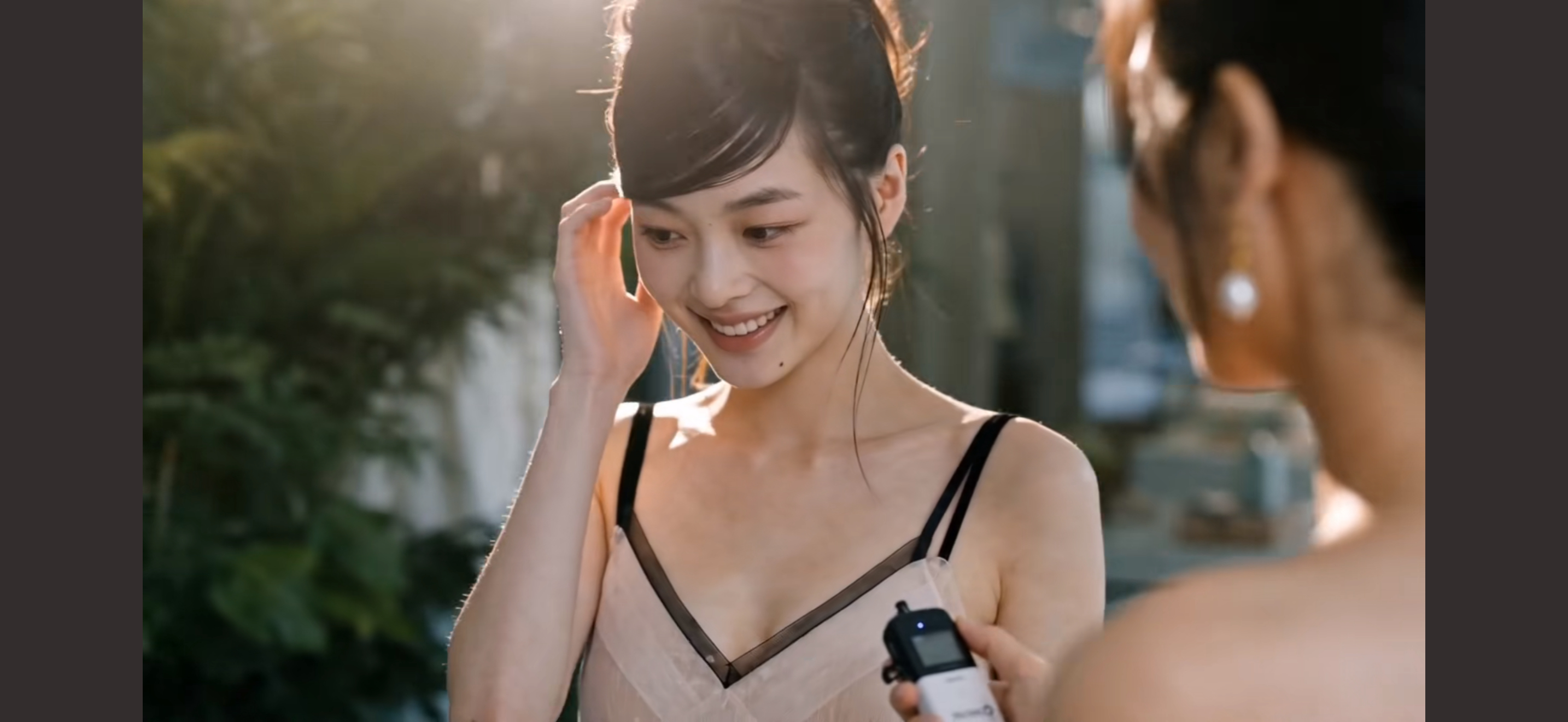中午刷完《被裁掉的女孩》，AI质感还是有点藏不住的，女主的脸偶尔还会变有意思的是