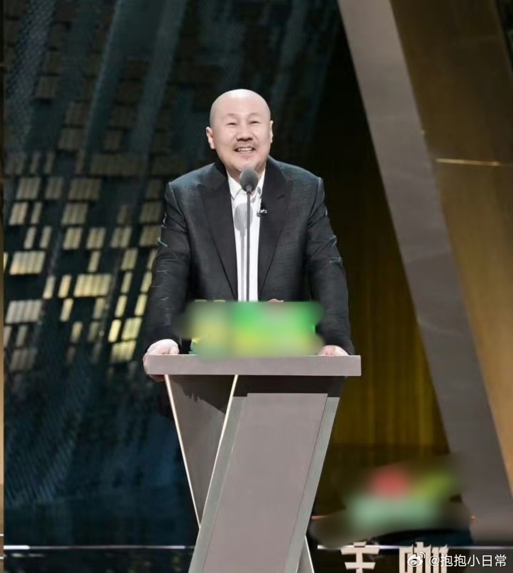 腾格尔甜心萝莉腾格尔你们哪有代表作谁能想到腾格尔还有甜心萝莉这一面！孙楠的认证太