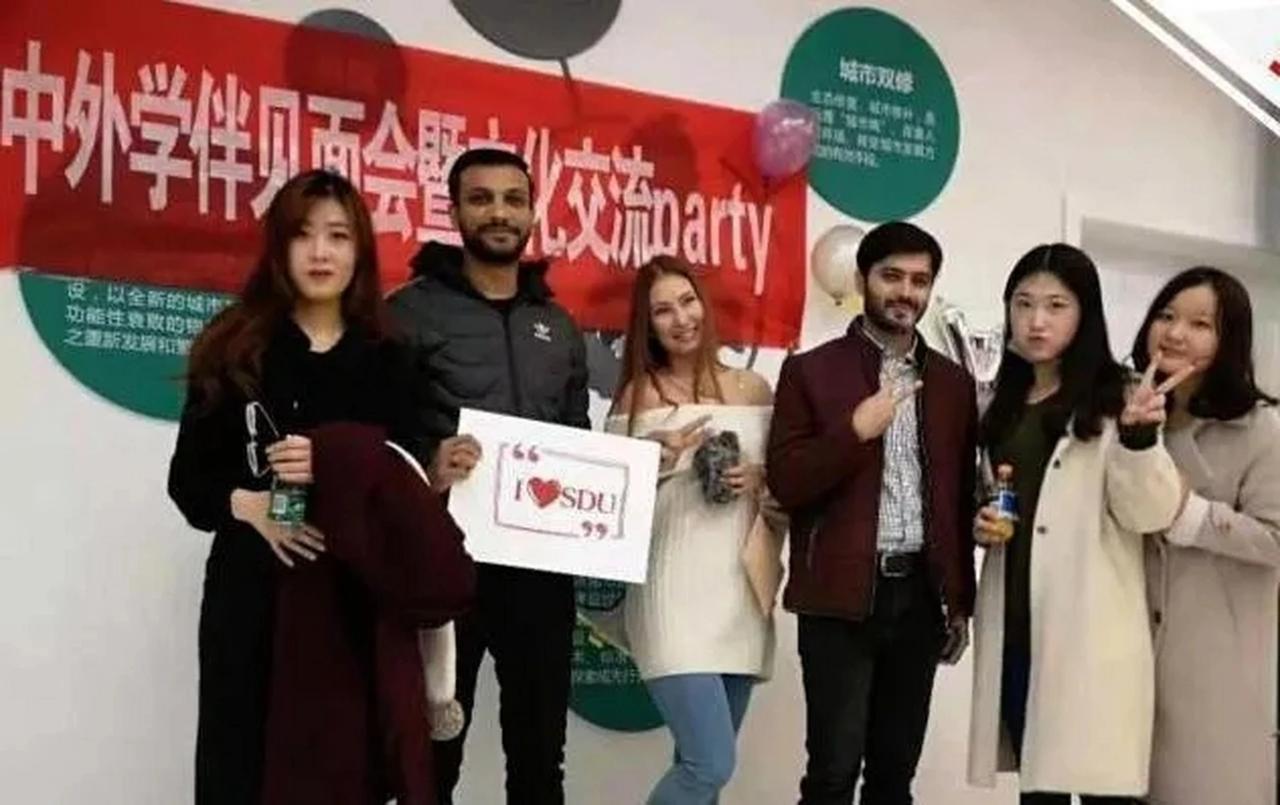 全国两会已经闭结束，很多关系国计民生的提案议案得到群众关注和支持，而有关留学生方