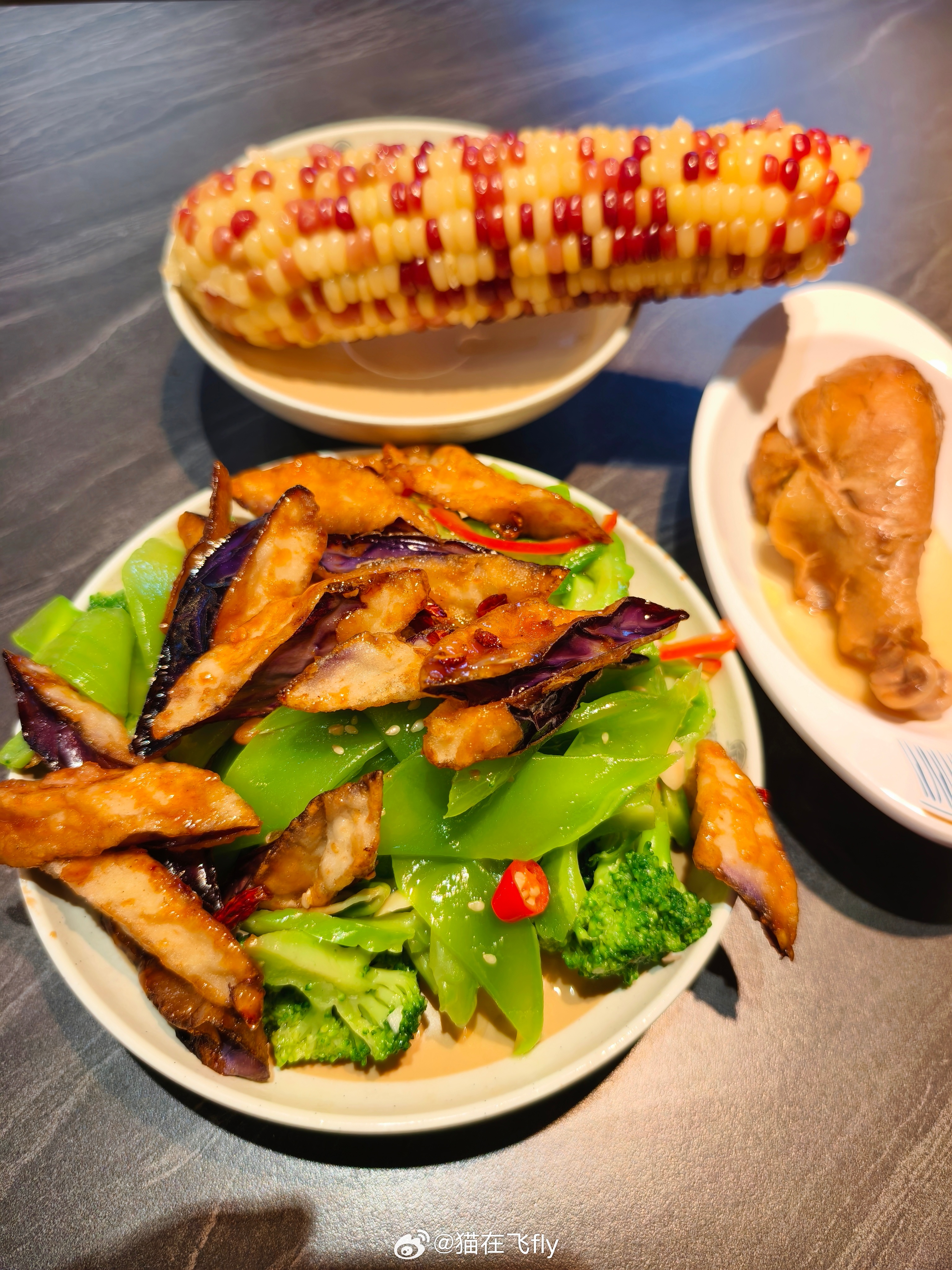 家里没人做饭能到楼下饭店就活一口了而且明显发现好像胃口好了不少吃的东西明显多了得