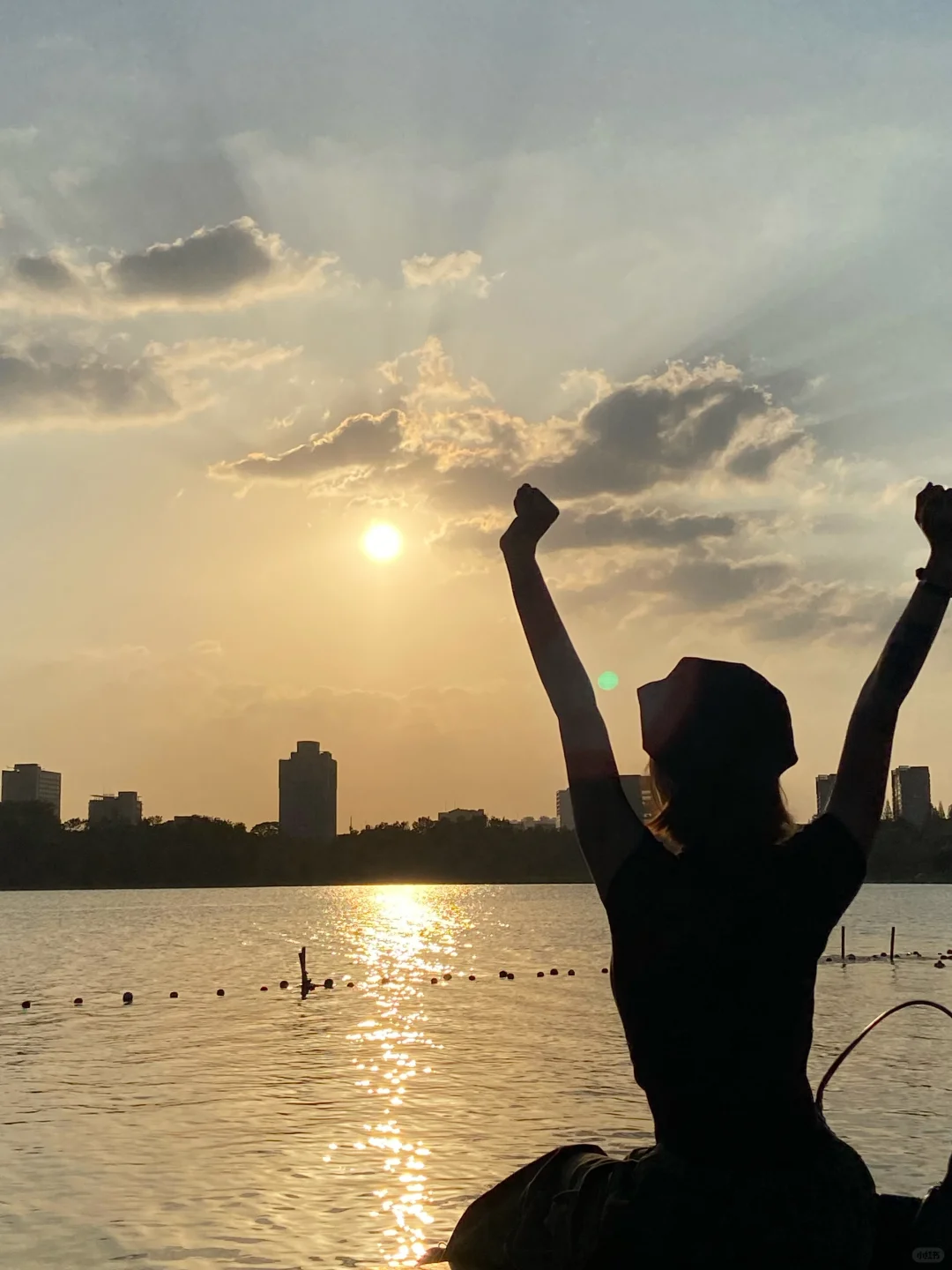 “最近的状态：思钱想厚”