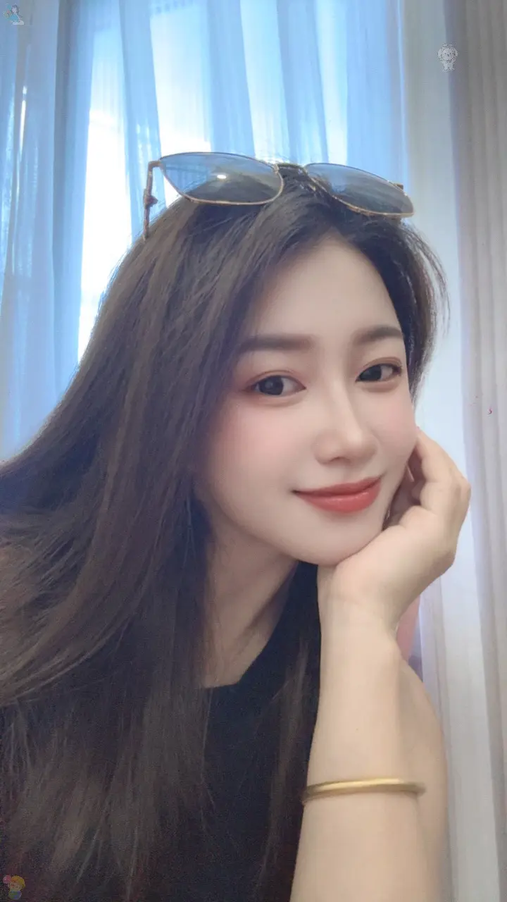 别撩我，我贪财，好色，喜欢大金镯子，大房子，你不用理解我，各有各的路要...