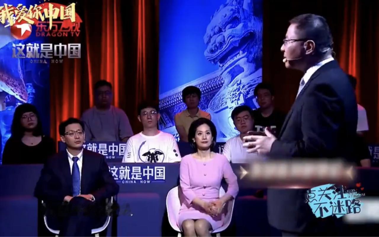 美国44%的人，不如中国大多数农民工，那大多数路农民工你听了，是喜极而泣呢？还是