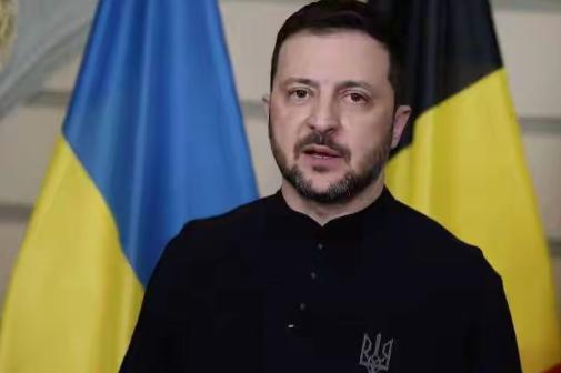 被特朗普晾一边的泽连斯基，先等来了中国的 "雪中送炭"
4 月 6 日，中乌在基